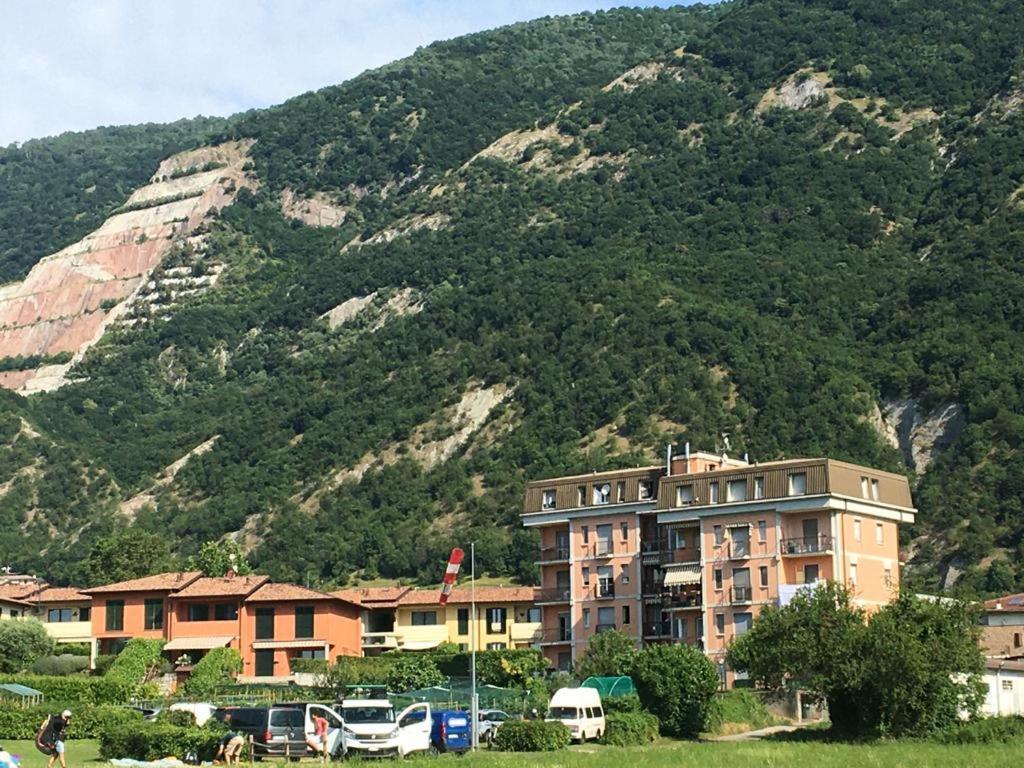 Big Family Bed & Breakfast Suello Exterior photo